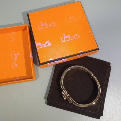 [AW]H RED BRACELET