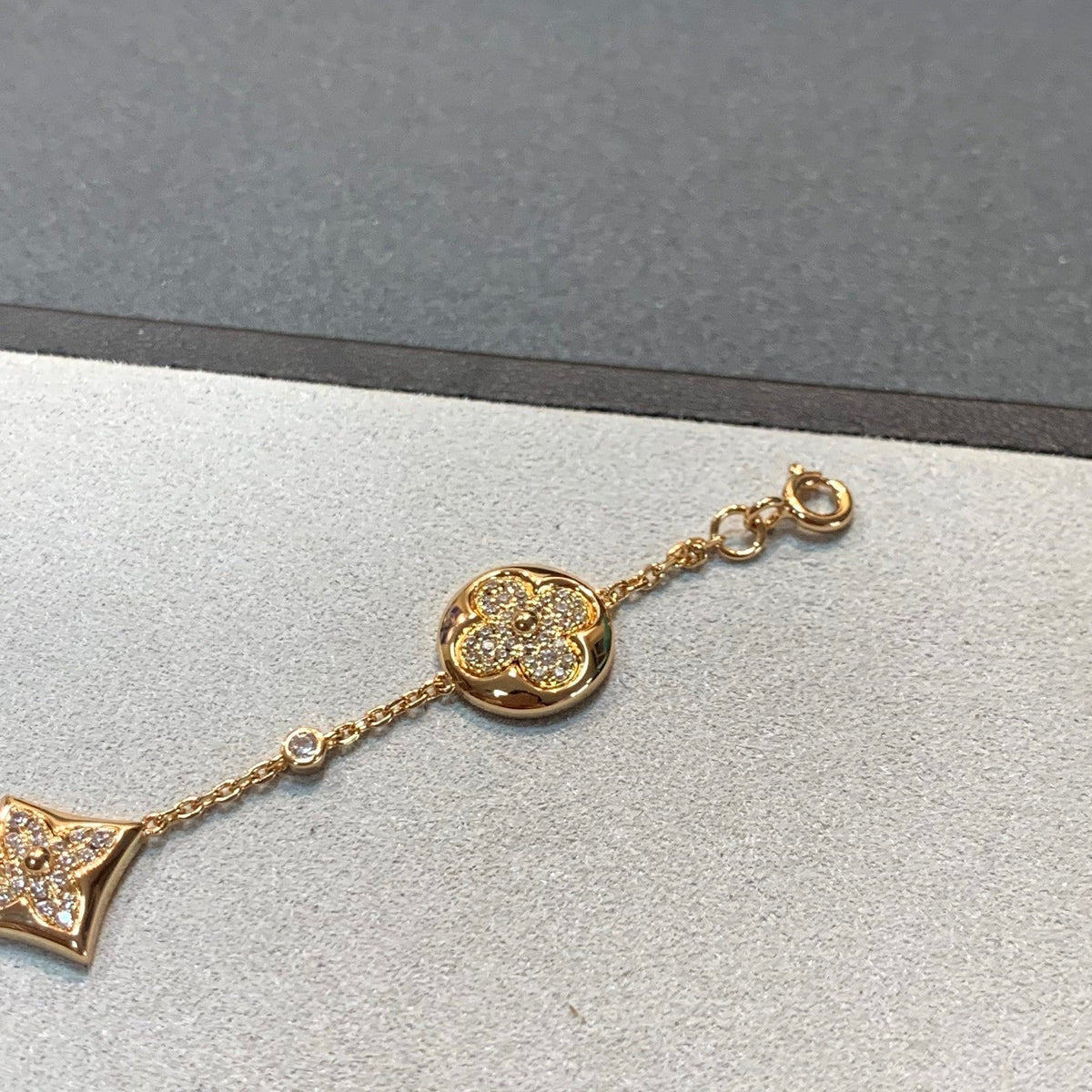 [AW]STAR AND SUN 4 MOTIFS GOLD DIAMONDS BRACELET
