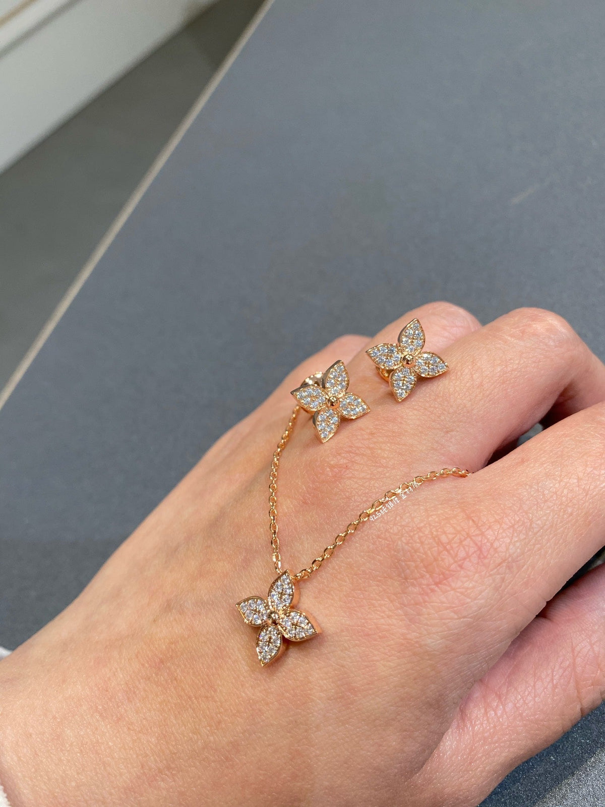 [AW]STAR DIAMOND NECKALCE
