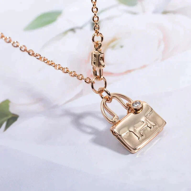 [AW]AMULETTE PEDANT ROSE GOLD NECKLACE