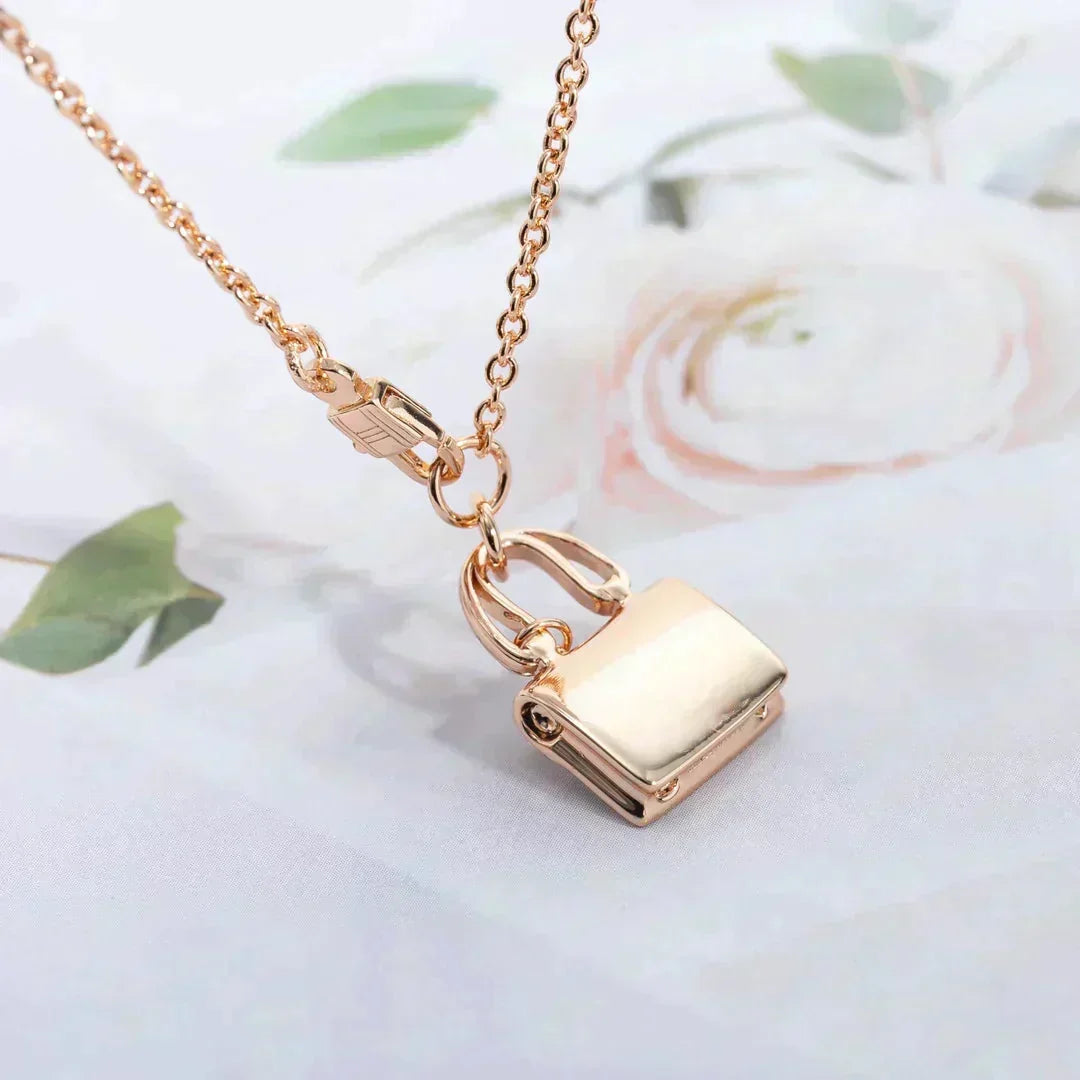 [AW]AMULETTE PEDANT ROSE GOLD NECKLACE