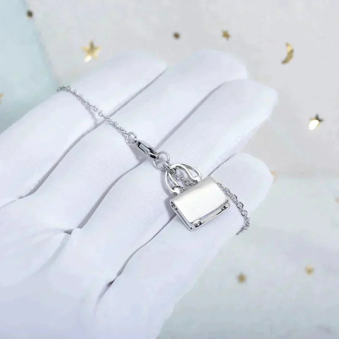 [AW]AMULETTE PEDANT SILVER NECKLACE