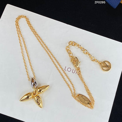 [AW]LOUISETTE PEDANT GOLD NECKLACE