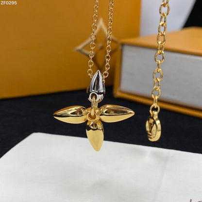 [AW]LOUISETTE PEDANT GOLD NECKLACE