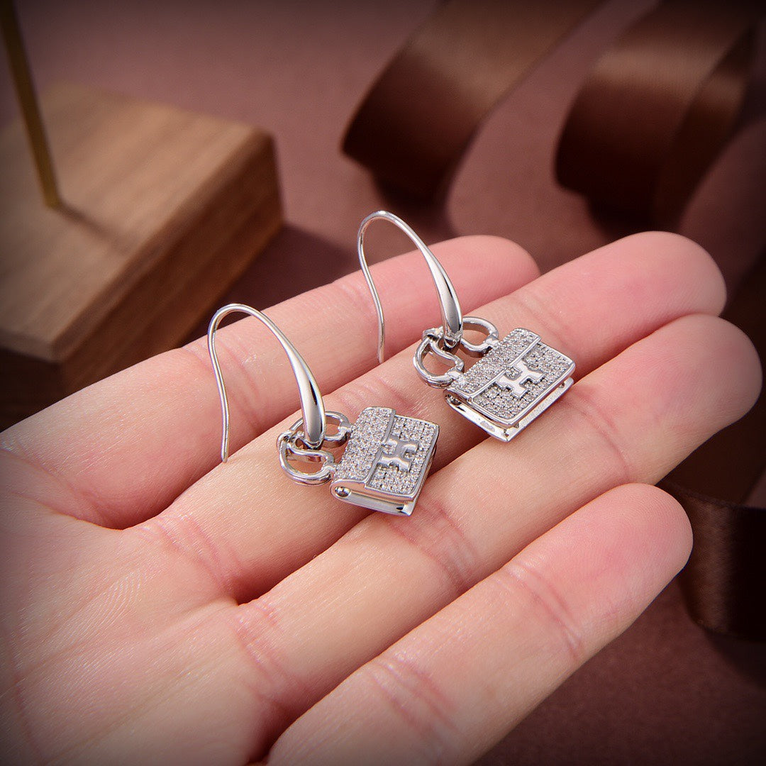 [AW]KELLY DIAMOND EARRINGS