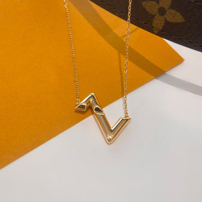[AW]VOLTE UPSIDE DOWN NECKLACE