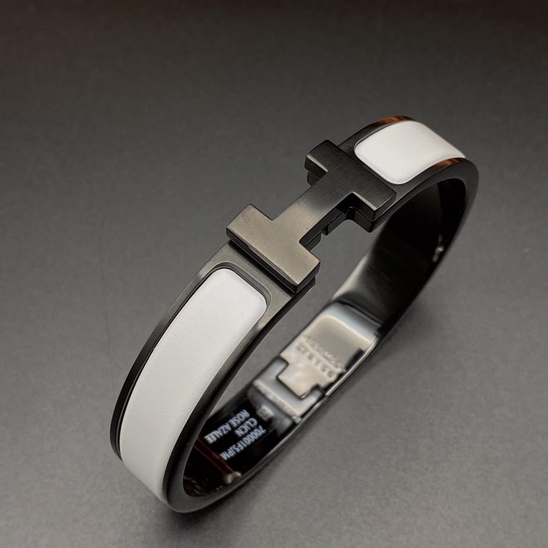 [AW]H BRACELET 12MM BLACK WHITE CERAMIC