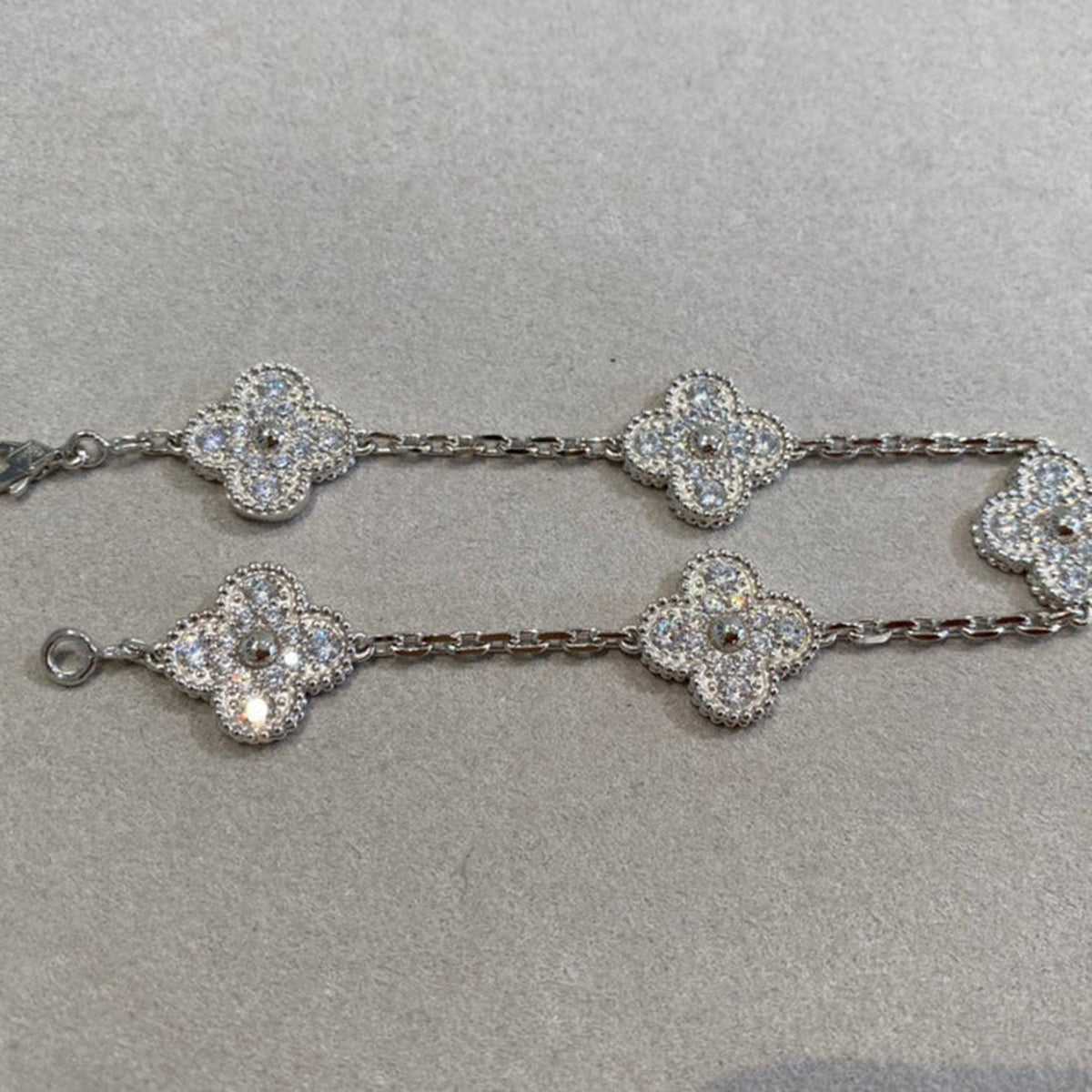 [AW]LUCKY CLOVER 5-MOTIF BRACELET - FULL-DIAMOND