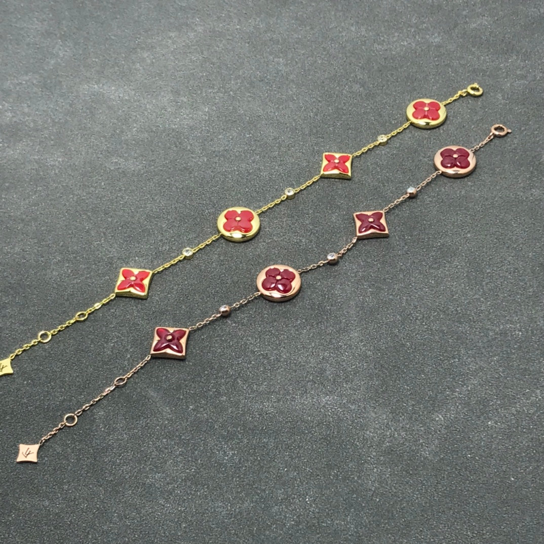 [AW]STAR AND SUN CARNELIAN 4 MOTIFS 3 DIAMONDS