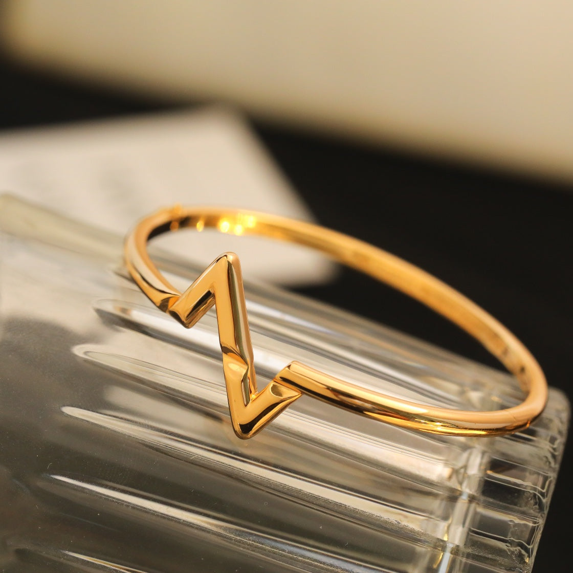 [AW]VOLTE UPSITE DOWN BRACELET