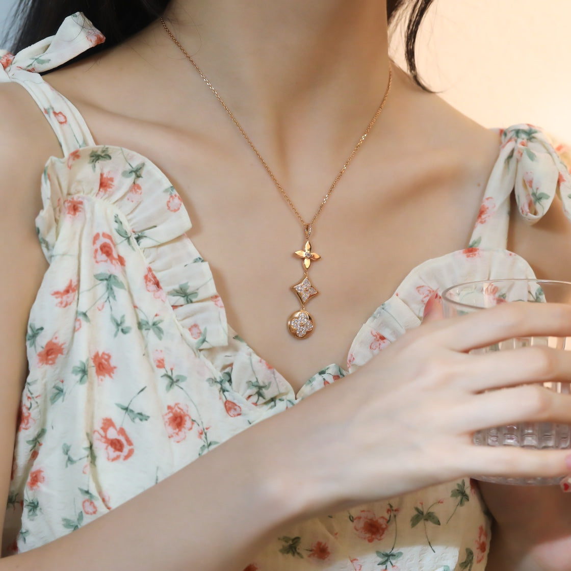 [AW]STAR AND SUN DIAMOND ROSE GOLD NECKLACE