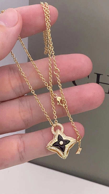 [AW]STAR PEDANT ROSE GOLD DIAMOND NECKLACE