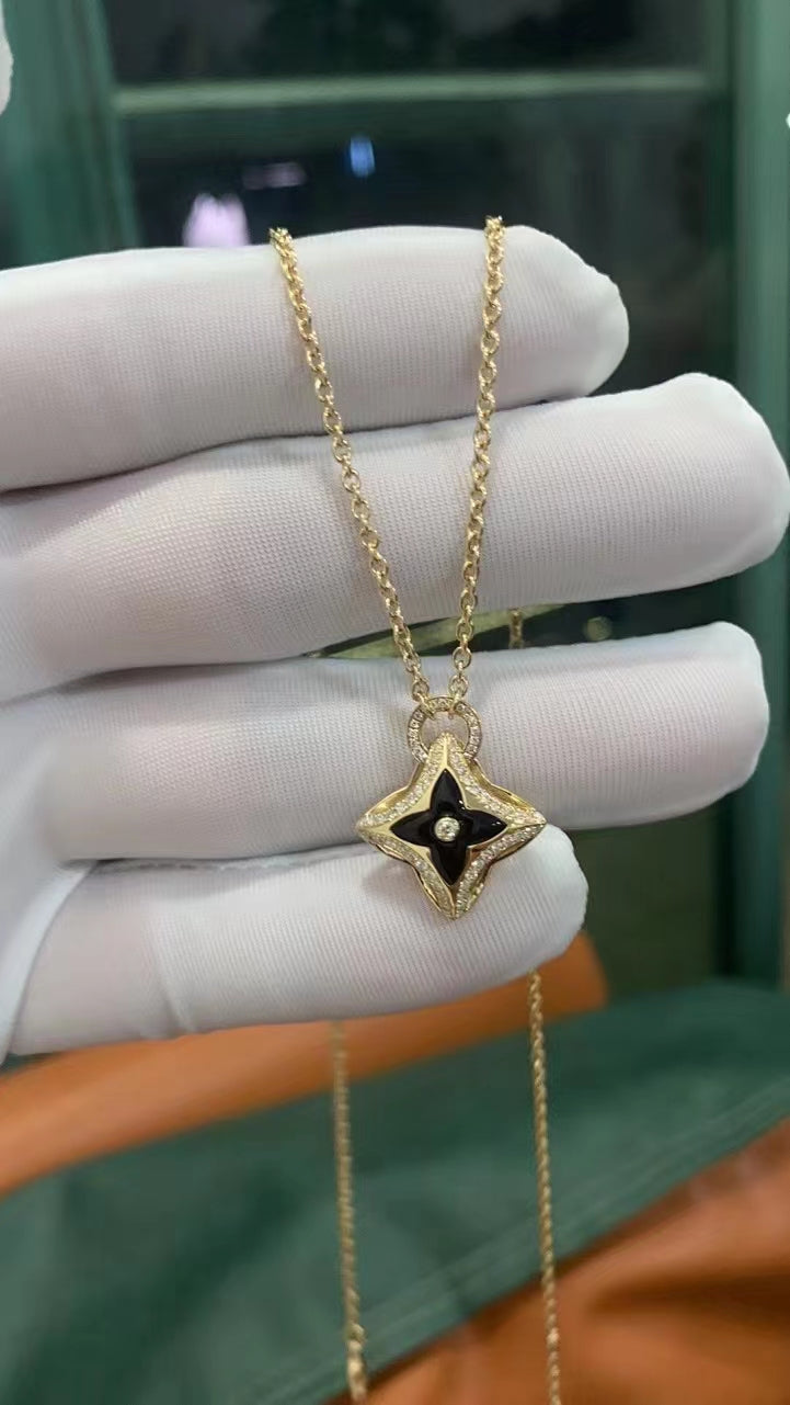 [AW]STAR PEDANT ROSE GOLD DIAMOND NECKLACE