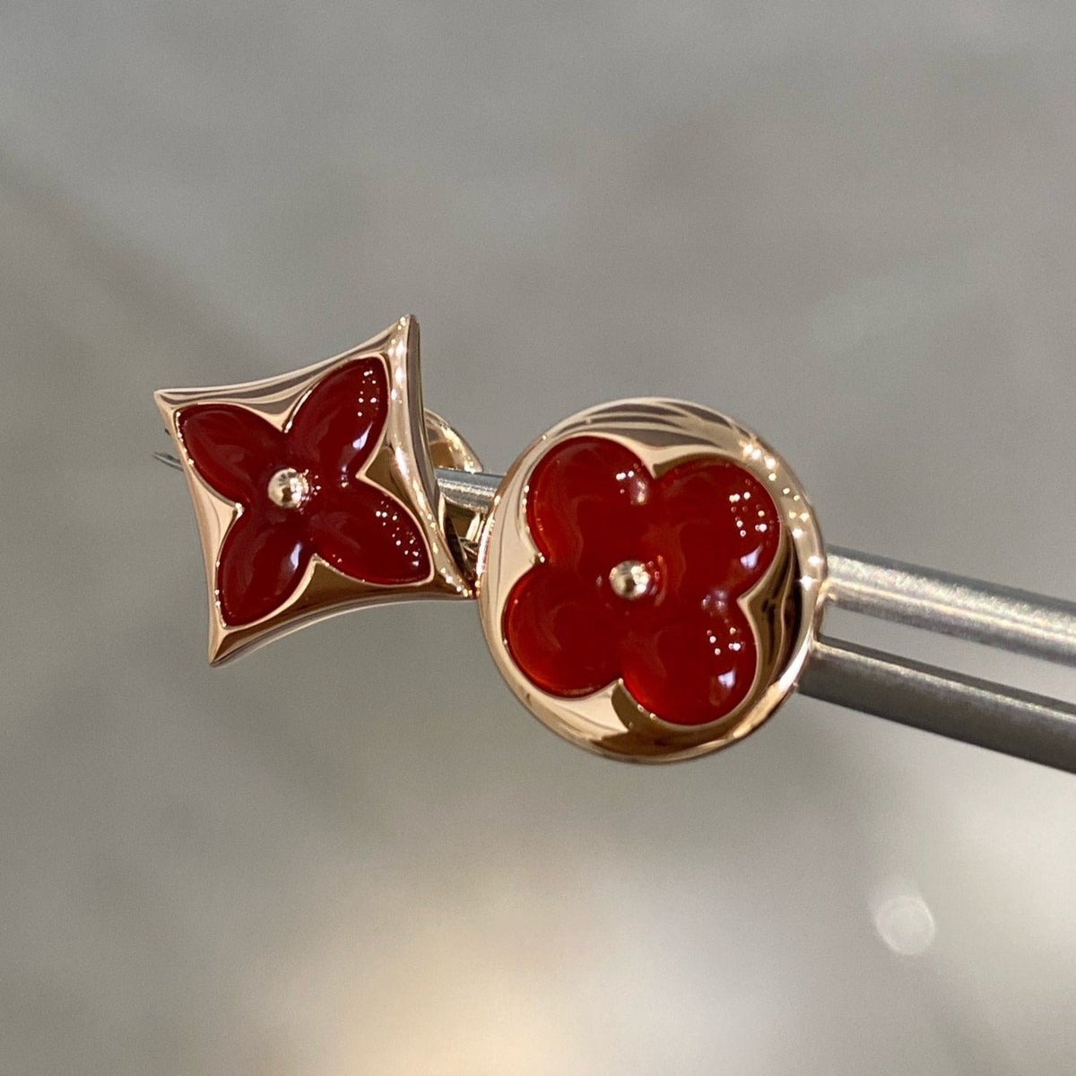 [AW]STAR AND SUN ROSE GOLD CARNELIAN STUD EARRINGS