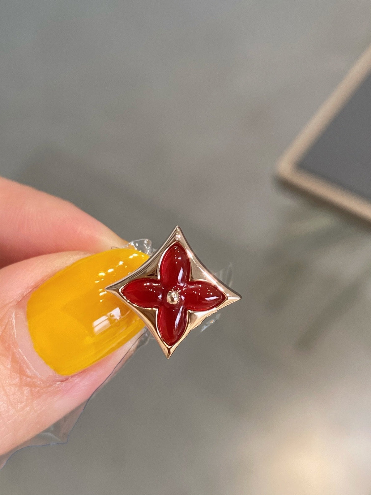 [AW]STAR AND SUN ROSE GOLD CARNELIAN STUD EARRINGS