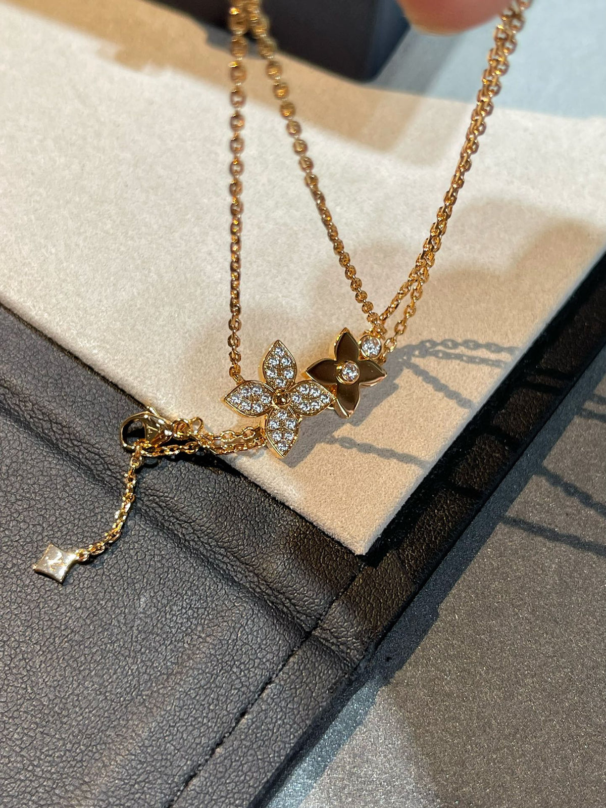 [AW]STAR BLOSSOM NECKLACE ROSE GOLD DIAMONDS