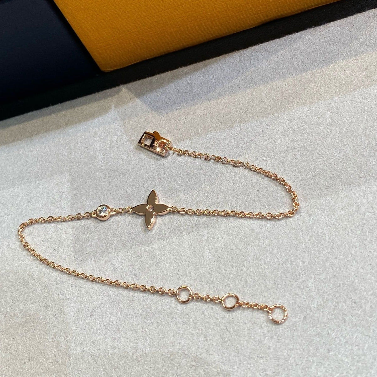 [AW]STAR DIAMOND ROSE GOLD BRACELET