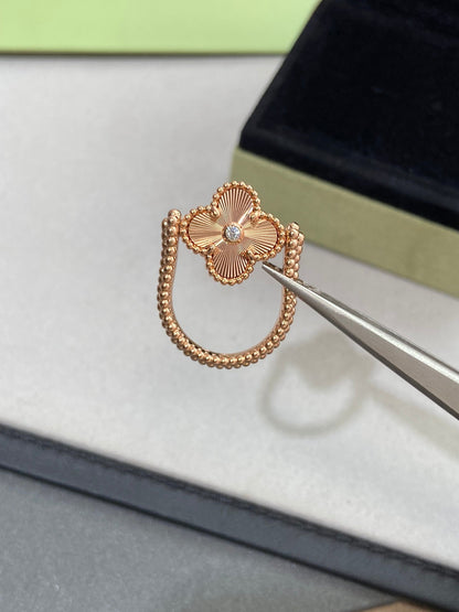 [AW]LUCKY CLOVER ROSE GOLD REVERSIBLE RING