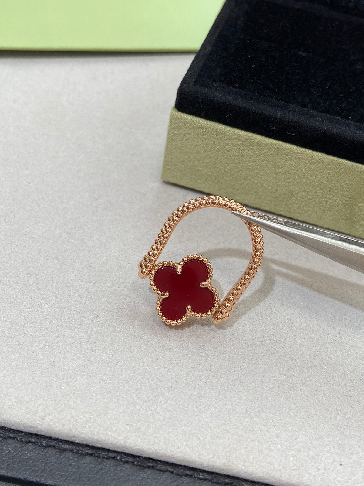 [AW]LUCKY CLOVER ROSE GOLD REVERSIBLE RING