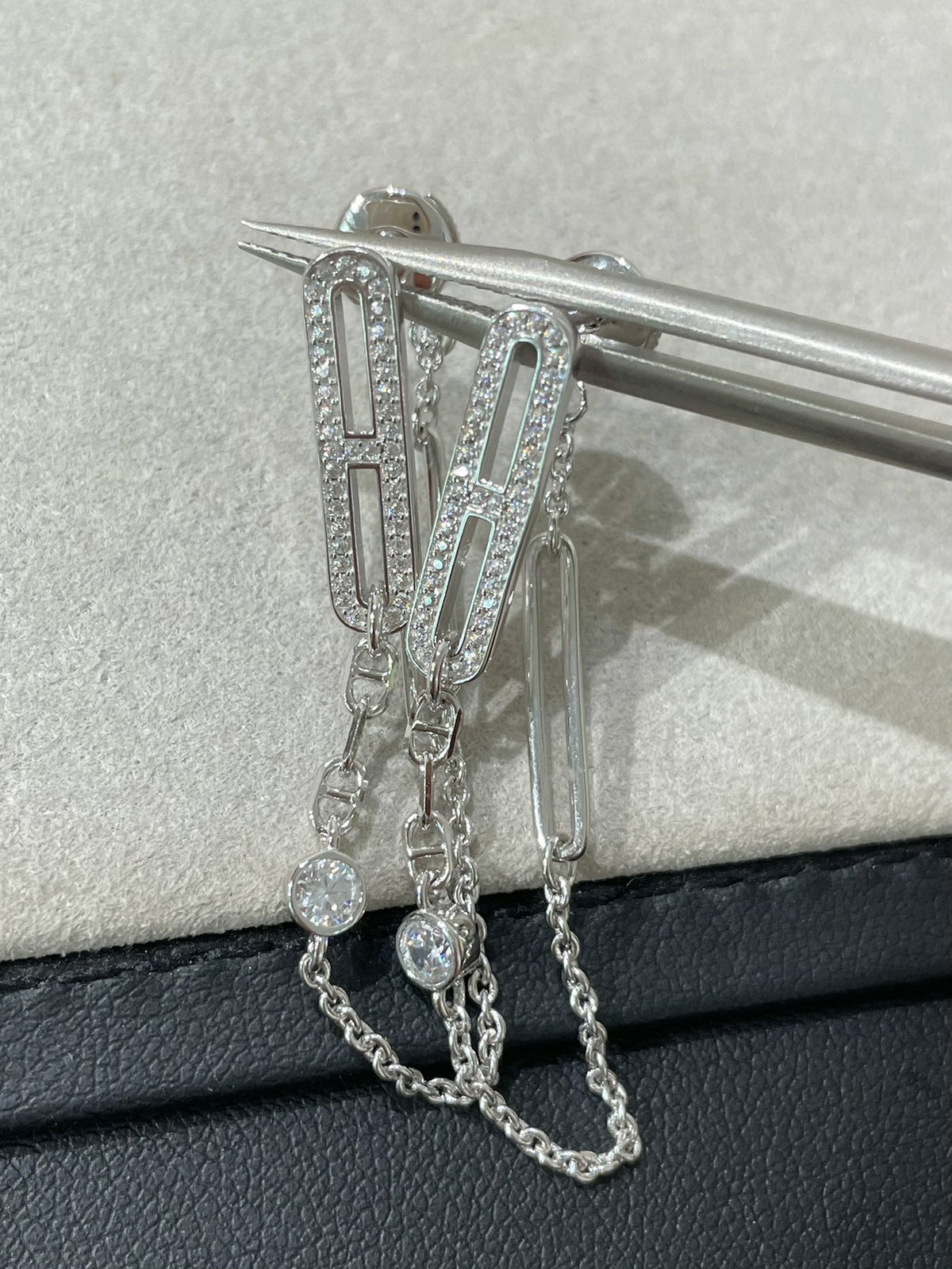 [AW]CHAINE CHAOS DIAMOND DROP EARRINGS