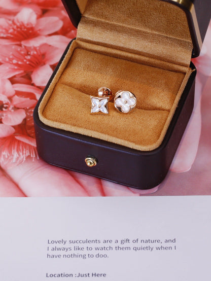 [AW]STAR AND SUN ROSE GOLD MOP STUD EARRINGS