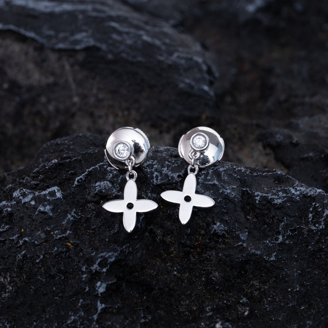 [AW]VIDYLLE SILVER DIAMOND MINI DROP EARRINGS