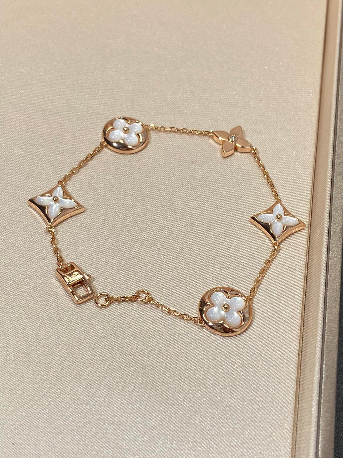 [AW]STAR AND SUN 5 MOTIF MOP ROSE GOLD BRACELET