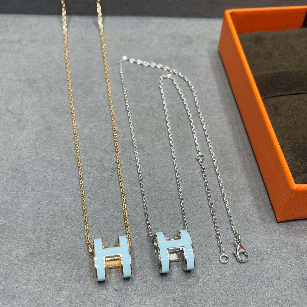 [AW]POP H SKY BLUE NECKLACE