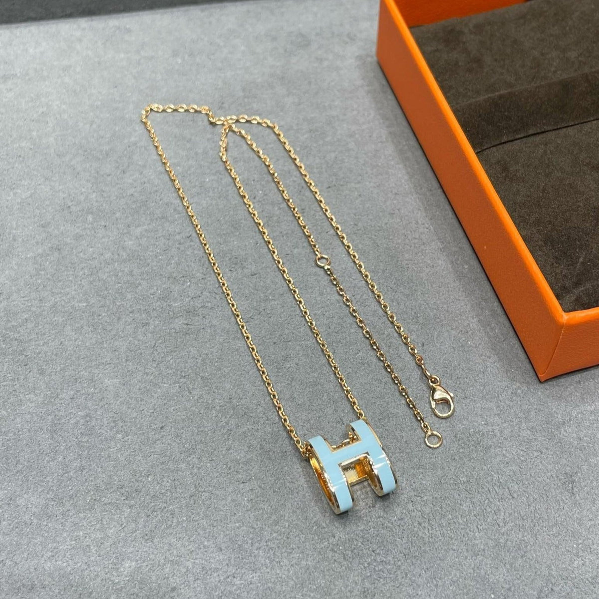 [AW]POP H SKY BLUE NECKLACE
