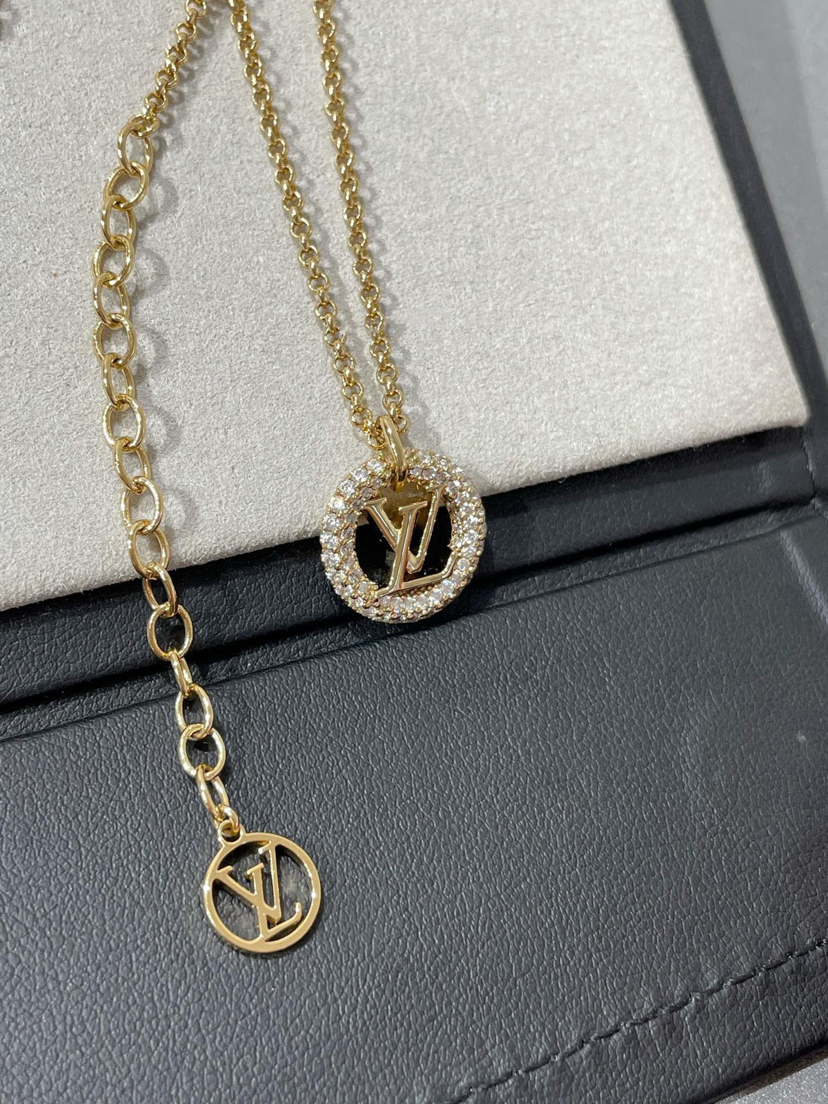 [AW]BY NIGHT DIAMOND PAVED NECKLACE