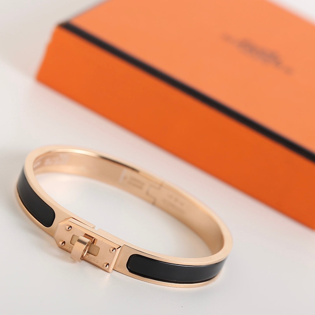 [AW]HM KELLY BLACK BRACELET