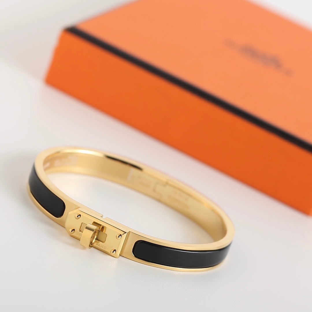 [AW]HM KELLY BLACK BRACELET