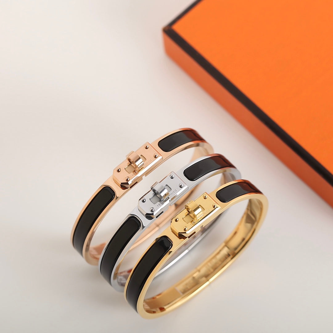 [AW]HM KELLY BLACK BRACELET