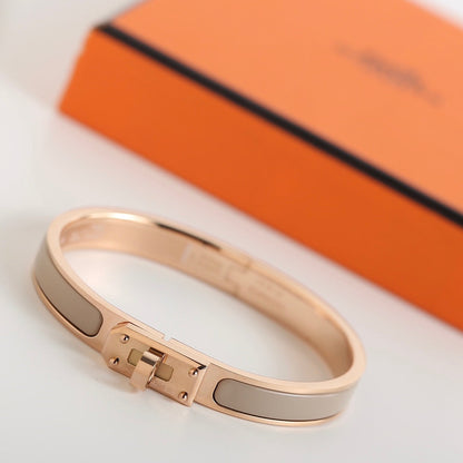 [AW]HM KELLY GREY BRACELET