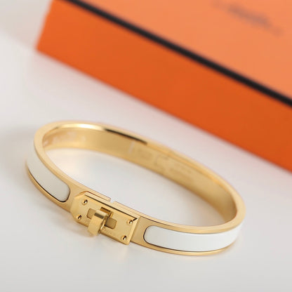 [AW]HM KELLY WHITE BRACELET