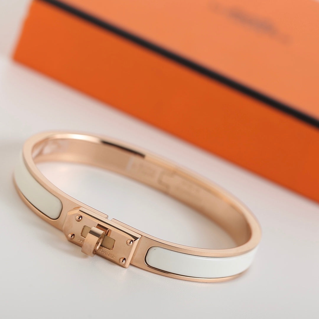 [AW]HM KELLY WHITE BRACELET