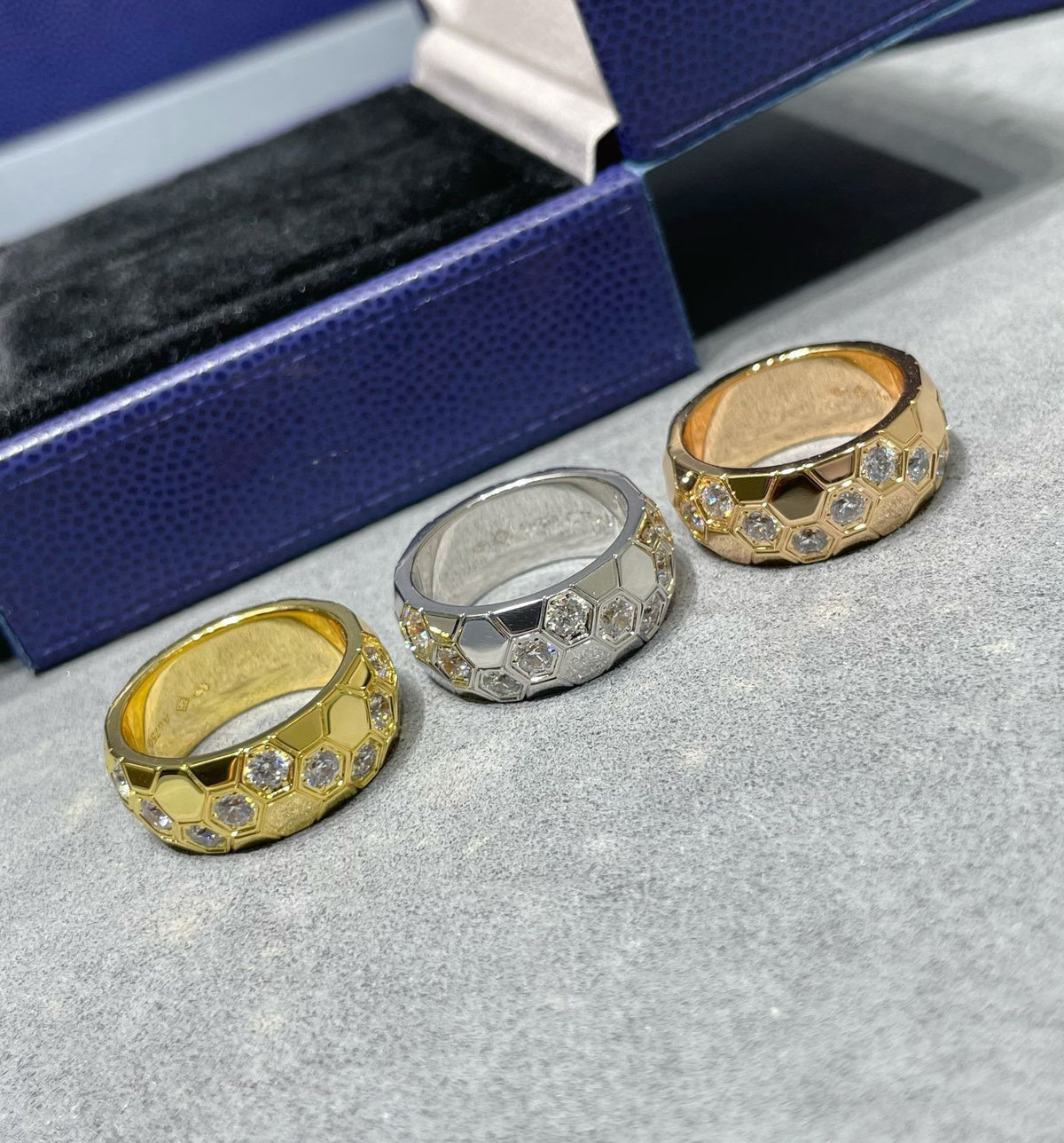 [AW]BEE LOVE DIAMOND LARGE RING