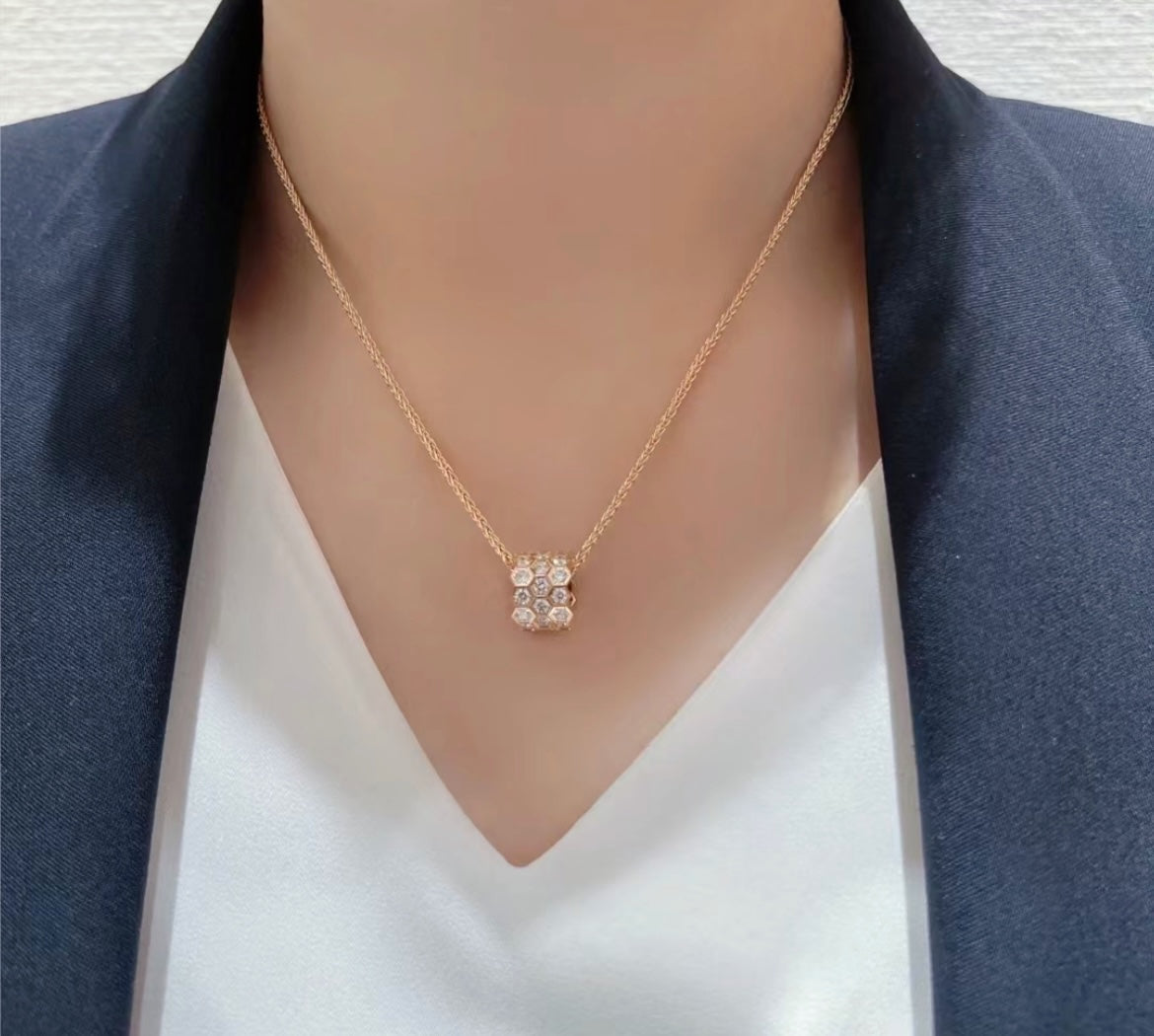 [AW]BEE LOVE DIAMOND PAVED 3 ROW NECKLACE