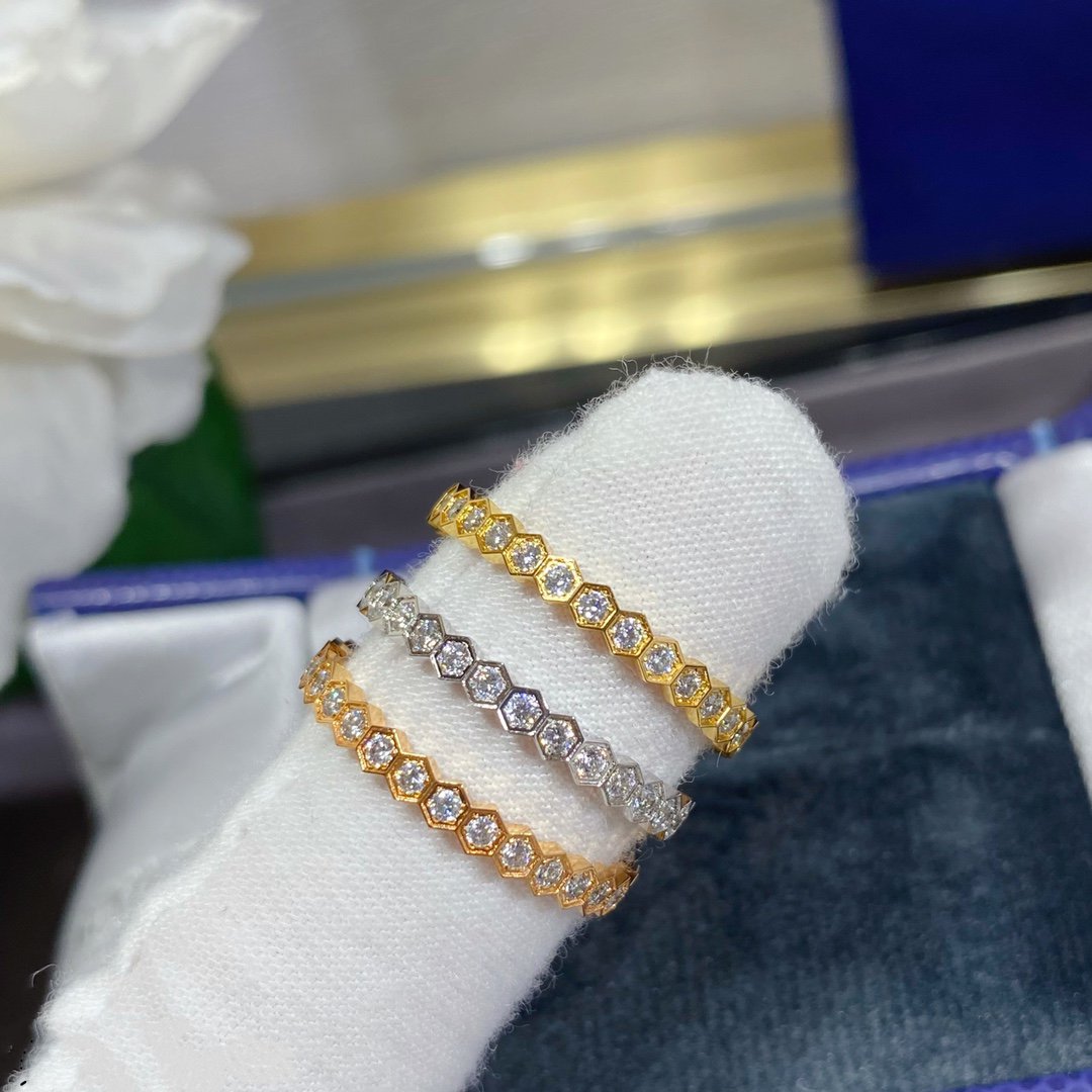 [AW]BEE LOVE DIAMOND PAVED SMALL RING