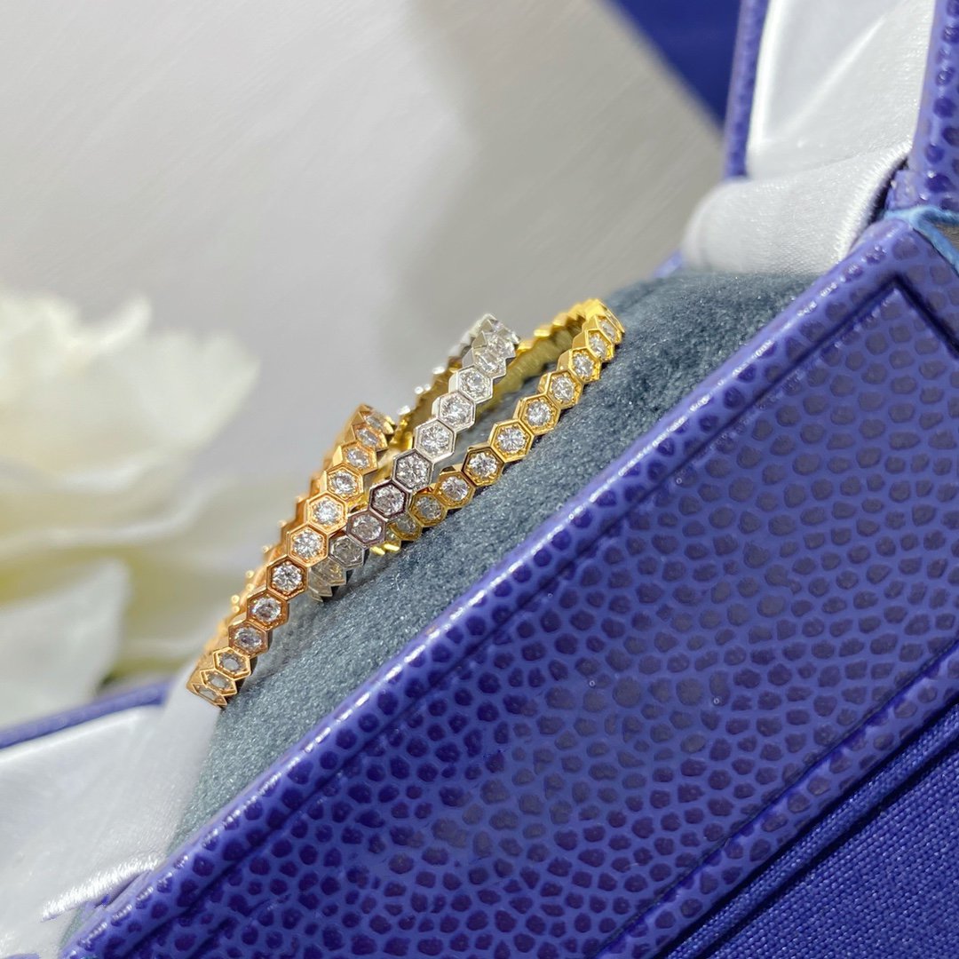 [AW]BEE LOVE DIAMOND PAVED SMALL RING