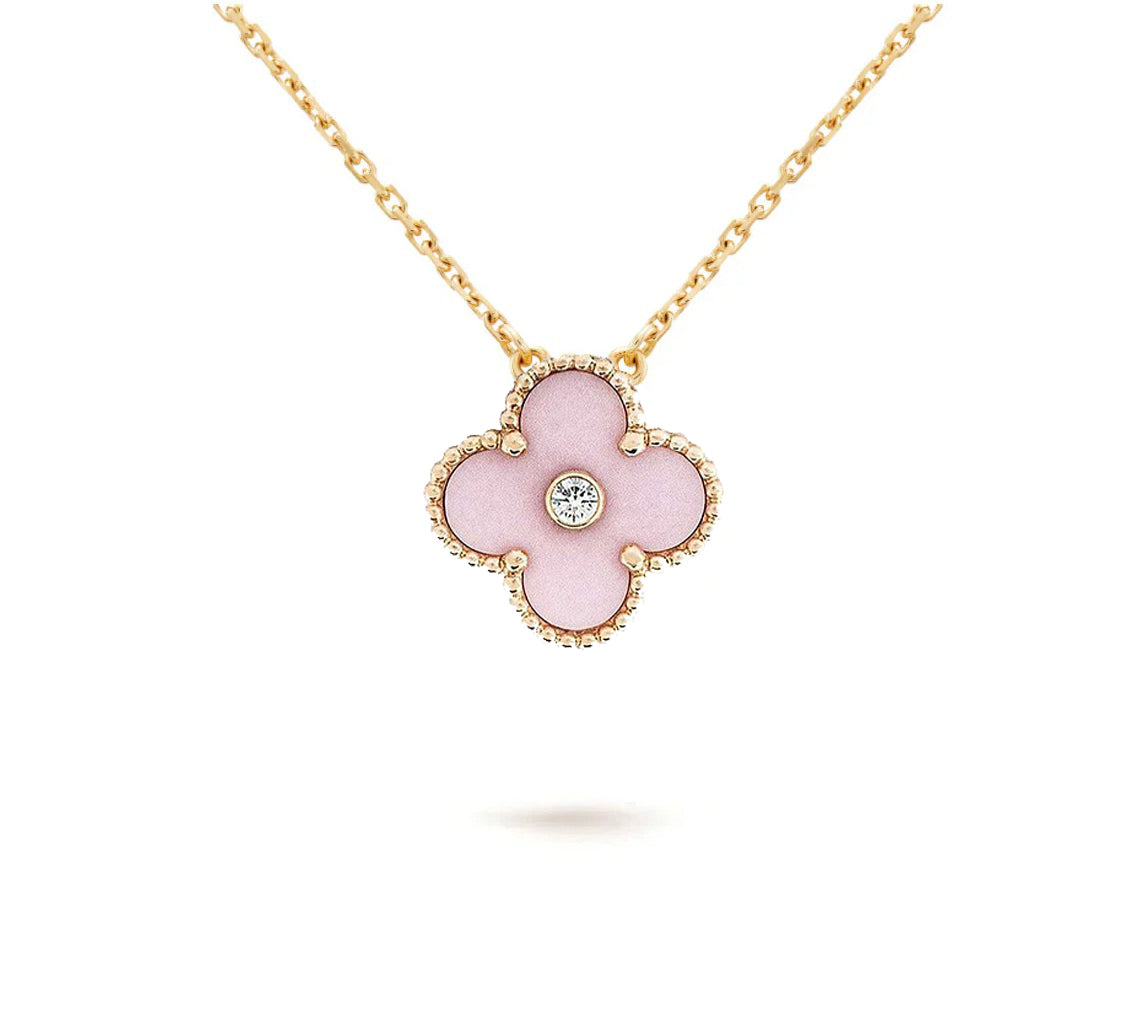 [AW]LIMITED EDITION CHRISTMAS CLOVER FLOWER NECKLACE - 15MM ANNUAL COLLECTIBLE PENDANT