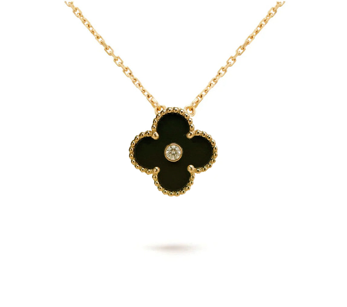 [AW]LIMITED EDITION CHRISTMAS CLOVER FLOWER NECKLACE - 15MM ANNUAL COLLECTIBLE PENDANT