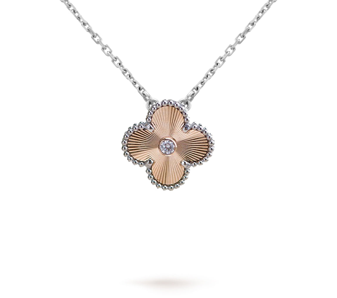 [AW]LIMITED EDITION CHRISTMAS CLOVER FLOWER NECKLACE - 15MM ANNUAL COLLECTIBLE PENDANT
