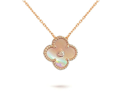 [AW]LIMITED EDITION CHRISTMAS CLOVER FLOWER NECKLACE - 15MM ANNUAL COLLECTIBLE PENDANT