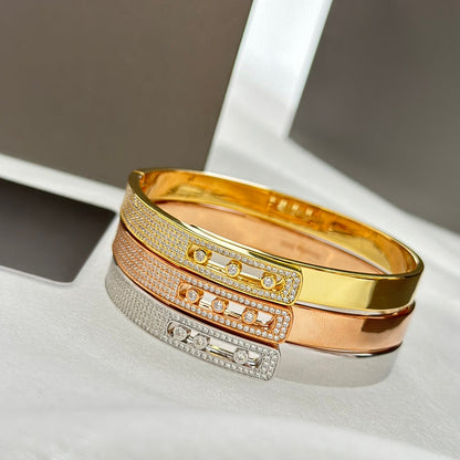 [AW]MOVE NOA PAVÉ DIAMOND BANGLE BRACELET