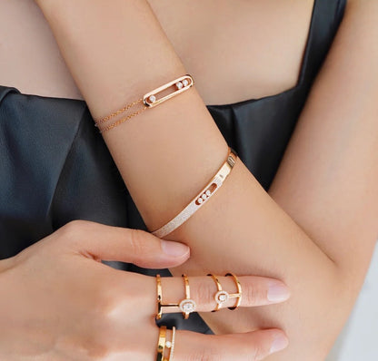 [AW]MOVE NOA PAVÉ DIAMOND BANGLE BRACELET