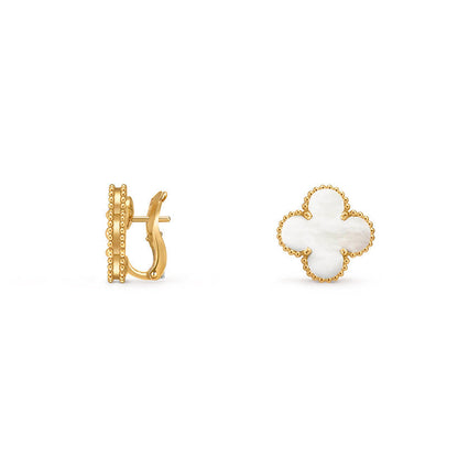 [AW]15MM CLOVER FLOWER STUD EARRINGS GOLD COLLECTION