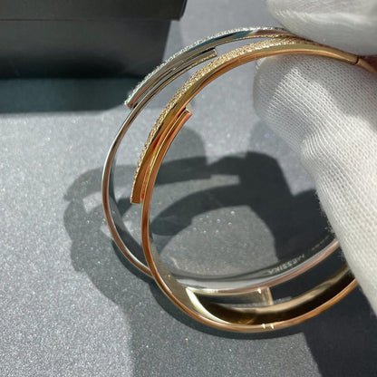 [AW]MOVE NOA PAVÉ DIAMOND BANGLE BRACELET