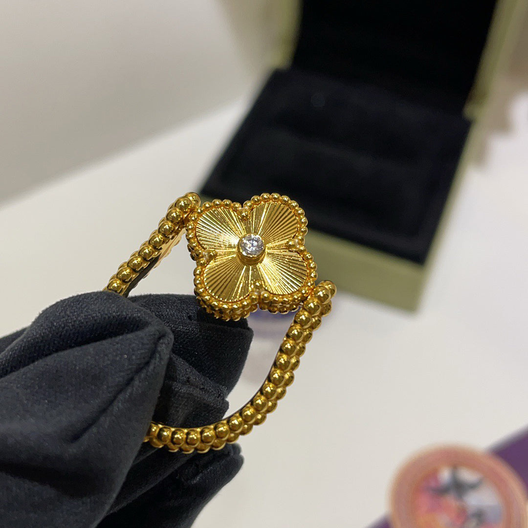 [AW]LUCKY CLOVER GOLD REVERSIBLE RING