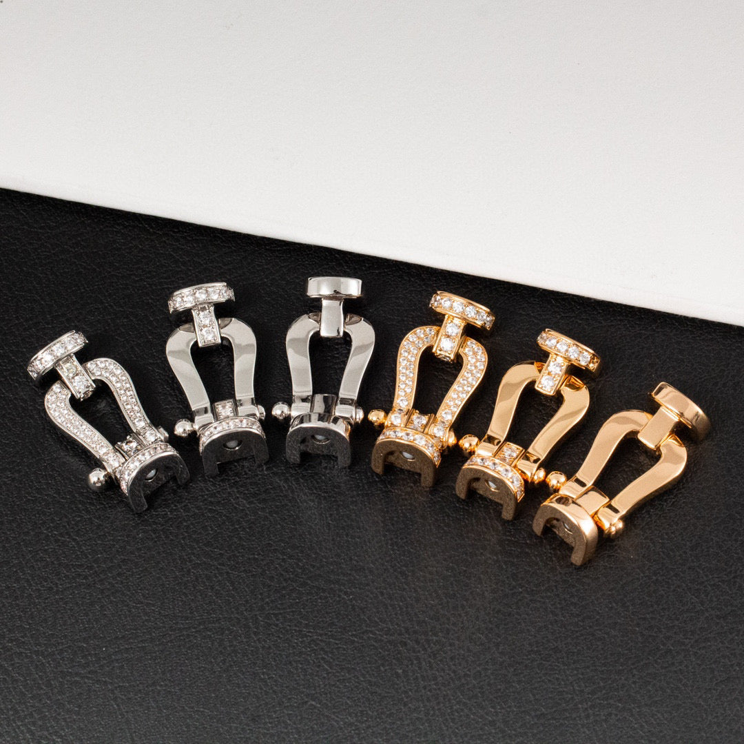 [AW]FORCE LARGE HORSESHOE FULL DIAMOND BRACELET - WHITE GOLD